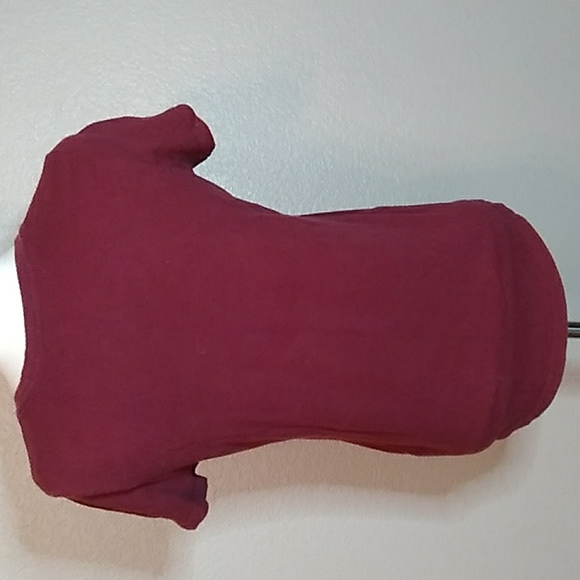 Old Navy, Girls Maroon XL, Short Sleeve Top - Picture 3 of 11